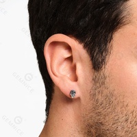 Gemnel 925 grosir emas 18k desain terbaru terlaris kancing telinga set anting-anting pria hitam silang