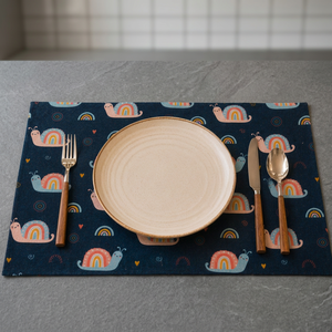 Mantel Individual de Algodón Azul Premium con Estampado Colorido de Caracoles y Arcoíris |   Lindo mantel individual estampado para mesa de comedor, para el hogar, mesa infantil - Product Image 4