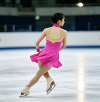 Robe de patinage artistique fuchsia à col montant sans manches, dos ajouré en maille, pour filles et adultes, entraînement, compétition, performance