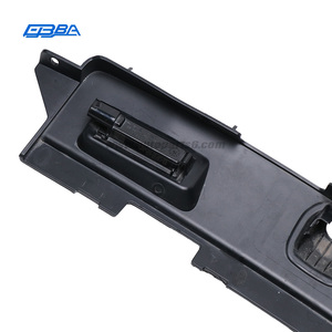 Carcasa de luz de matrícula negra de material original premium para Lotus Emira OE 8891397887 - Product Image 4