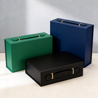 Boîtes cadeaux rigides pliables de luxe en papier couché, impression personnalisée, taille sur mesure, avec couvercle magnétique et poignée en cuir PU