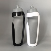 Bouteille d'eau sport en plastique de qualité alimentaire de 600 ml avec logo personnalisé, sans BPA, anti-fuite, écologique, avec manchon en silicone pour activités de plein air