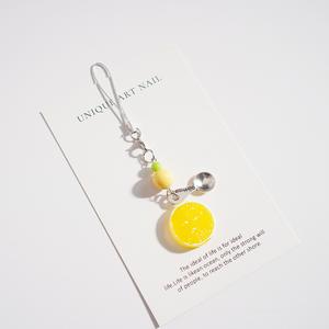 Nuevos Colgantes para Teléfono Móvil de la Serie Frutas, Creativos, Divertidos y Lindos, con un Toque Femenino, Perfectos como Regalo para tu Mejor Amiga. - Product Image 2