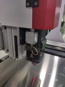 Máy cắt <span class=keywords><strong>laser</strong></span> sợi <span class=keywords><strong>CNC</strong></span> <span class=keywords><strong>mini</strong></span> nhỏ gọn chính xác 1.5kw 2kw 3kw 6050 - Product Image 6