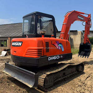 Mini-excavatrice Doosan DH60 d'occasion, 6 tonnes, faible nombre d'heures de fonctionnement, équipée de composants d'origine : moteur, boîte de vitesses, pompe à engrenages, roulement. - Product Image 1