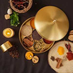Producto en Oferta: Caja de Especias de Latón 100% Segura para Alimentos, Saleros, Masala Dabba, Diseño Artesanal, Alta Calidad - Product Image 5
