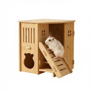 Casa de Bambú Rectangular para Hámster con Escalera Externa, Material Ecológico para Mascotas Pequeñas - Product Image 1