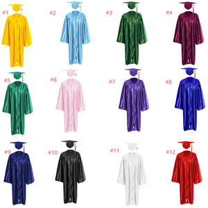 Ensemble de Robe de Remise de Diplôme Personnalisée 2026 pour Adultes, Finition Mate et Brillante, pour Étudiants Universitaires et Robe Académique de Maîtrise avec Toque et Pompon - Product Image 2