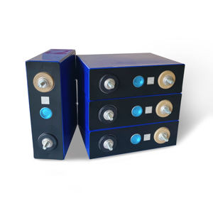 Paquete de batería de fosfato de hierro y litio de grado A 3,2 V 100Ah 314AH 320WH con pernos de barra colectora gratis - Product Image 5