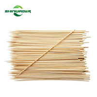 Bâton de brochette de barbecue rond jetable 3mm 4mm Bâtons de bambou pour restaurants commerciaux Résistant à la chaleur pour la cuisson au barbecue
