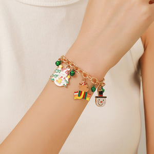 สร้อยข้อมือเสน่ห์คริสต์มาส โลหะผสมสังกะสี ซานตาคลอส กวางเรนเดียร์ ระฆัง เกล็ดหิมะ ของขวัญ เครื่องประดับ - Product Image 2