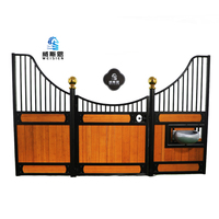 Panneaux de box modulaires préfabriqués en bambou pour écuries de chevaux, personnalisables pour les fermes équestres