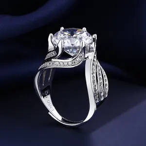 Kupfer Bestseller Princess Diamond Pigeon Deluxe 5 Karat simulierter Diamantring für Frauen Moissan ite Ring mit hohem Kohlenstoff gehalt imitieren