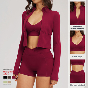 Conjunto de Yoga de 3 Piezas: Chaqueta Corta con Cuello Alto y Cremallera Completa, Sujetador Deportivo con Cuello en V y Shorts Levanta Glúteos con Cintura Cruzada para Gimnasio TZ2539-10 - Product Image 1