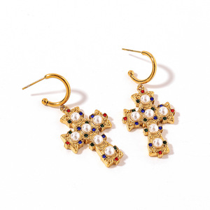 Boucles d'oreilles pendantes en forme de croix, plaquées or 18 carats, en acier inoxydable, serties de perles et de pierres précieuses, bijoux pour femmes - Product Image 4