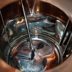 Alambic hybride en cuivre rouge de 1500 L pour la distillation de whisky, <span class=keywords><strong>gin</strong></span>, vodka, brandy, <span class=keywords><strong>rhum</strong></span> - Product Image 4