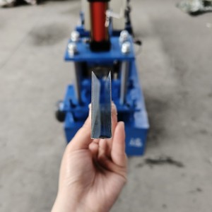 Edelstahl-Profiling hochwertige automatische Farbstahlrollenformmaschine U-förmige Schlitzformmaschine - Product Image 3