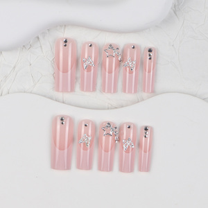 <span class=keywords><strong>Uñas</strong></span> postizas acrílicas <span class=keywords><strong>con</strong></span> forma de ataúd largo de 24 piezas <span class=keywords><strong>con</strong></span> patrones de flores <span class=keywords><strong>3D</strong></span> para uso en salón de bricolaje para aplicación en los dedos - Product Image 3