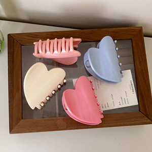 Pinces à cheveux en acrylique en forme de cœur, style coréen, design personnalisé, impression UV, pinces à cheveux florales, vente en gros - Product Image 1