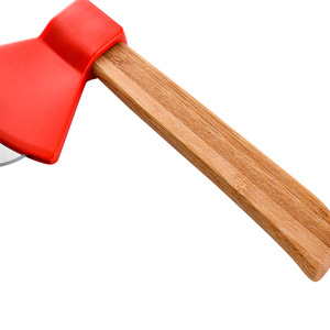 Rotella Tagliapizza Rossa a Forma di Ascia in Plastica <span class=keywords><strong>con</strong></span> Manico in Bambù Resistente, Accessorio da Cucina <span class=keywords><strong>per</strong></span> Uso Domestico - Product Image 4