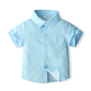 Ensemble élégant 2 pièces pour tout-petits garçons : chemise à manches courtes et short à bretelles, idéal pour les spectacles, les fêtes et les mariages. - Product Image 4