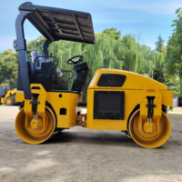 Nouvelle Compacte Compacteuse Vibrante Autoportée à Double Tambour de 1 à 6 Tonnes pour la Construction, Moteur Changchai, Pompe et Moteur Entièrement Intégrés
