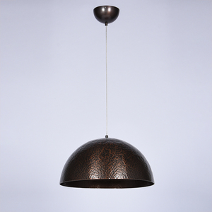 Lámpara Colgante de Metal con Pantalla de Hierro con Acabado de Bronce Martillado a Mano, Estilo Industrial Vintage - Product Image 4