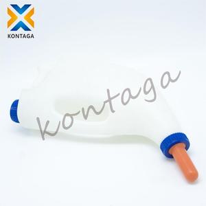 <span class=keywords><strong>Biberon</strong></span> d'allaitement portable 2,6L/4L pour animaux, abreuvoir vétérinaire, <span class=keywords><strong>biberon</strong></span> pour veau avec <span class=keywords><strong>tétine</strong></span> pour élevage de bétail - Product Image 5