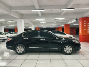 Sedán Familiar Clásico Usado: <span class=keywords><strong>Honda</strong></span> <span class=keywords><strong>Accord</strong></span> <span class=keywords><strong>2013</strong></span>, 8.ª Generación PE, Motor 2.0L, Confiable y Cómodo - Product Image 3
