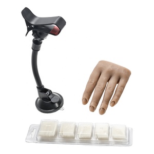 Main de pratique en silicone pour ongles en acrylique Manucure professionnelle Formation des ongles Modèle de main Prothèse de pratique des ongles Doigt - Product Image 4