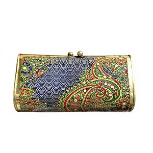 Pochette Paisley Faite à la Main avec Cadre Doré, Motif Vague Bleue, Minaudière Florale Ornée, Sac de Soirée – Fournisseur en Gros - Product Image 1