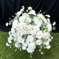 Flores Artificiales de Alta Gama, Utilizadas para Decoración de Juegos de Mesa, Equipadas con Elegantes Adornos para Bodas