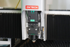 Machine de découpe laser pour tôles et tubes métalliques entièrement fermée, série 1530SP6T, 6 kW max, avec chargement/déchargement automatique - Product Image 6