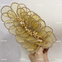 Patches de fleurs 3D en fil métallique Nouvelle feuille de verre carré Accessoires de mariage pour femmes Applique en cristal et strass pour robe