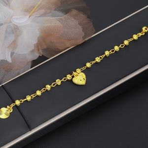 Joyería de Moda JXX para Mujer, Brazalete Chapado en Oro de 24K con Colgante en Forma de Corazón, Estilo Moderno Hecho de Latón - Product Image 4