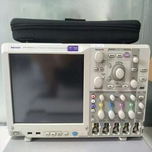 Nuevo Osciloscopio Portátil de Doble Canal de Alta Precisión Rohde & Schwarz RTH1002 con Soporte Multivoltaje y 1 Año de Garantía - Product Image 3