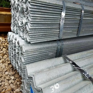 Barre d'angle en <span class=keywords><strong>acier</strong></span> égal à profil carré laminé à chaud SS400 Q235B ASTM A36 20x20x3mm 200x200x20mm pour structure - Product Image 5