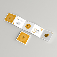 Usine chinoise du Guangdong propose des services d'impression personnalisée de livres et de brochures à bas prix avec reliure agrafée, papier offset et matériaux en carton.
