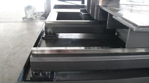 Sierra de cinta vertical metálica de alta precisión para corte de acero, hierro y aluminio, con profundidad de corte de 1300 mm y altura de 1000 mm - Product Image 5