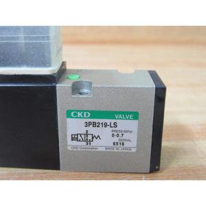 Válvula Solenoide Ckd 3PB219-00-LS-3 DC24V, Puerto de 1/4 Pulgada, Válvula de Control de Gas, Fabricada en Japón - Product Image 4