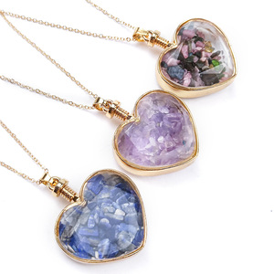 Collier pendentif coeur d'amour en gravier naturel bouteille à la <span class=keywords><strong>dérive</strong></span> transparente en forme de coeur cristal Lapis Lazuli chaîne à maillons plaquée or - Product Image 2