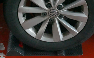 Tope de goma para vehículos, ayuda para estacionar, tope de suelo para coches, alfombrillas de estacionamiento - Product Image 6