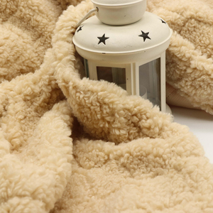 Sinovel Offres Spéciales 100% imprimé nouveau épais bouclés ours en peluche polaire tissu salon velours paresseux canapé-lit velours couverture pour canapé - Product Image 4