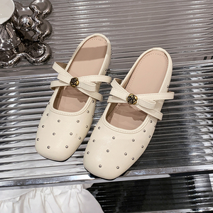 Nouvelles Chaussures Femme Printemps-Été Polyvalentes à Bout Fermé, Style Mary Jane, avec Nœud et Rivets Camélia, à Semelle Plate, Faciles à Enfiler - Product Image 5