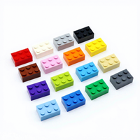Briques en plastique ABS 3003 2x2, jouet éducatif DIY, blocs de construction compatibles avec les grandes marques, créez des designs uniques et limités.