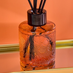 Juego creativo de botellas de vidrio en relieve de gama alta para aromaterapia, líquido volátil sin fuego para baño de hotel y hogar al por mayor - Product Image 4