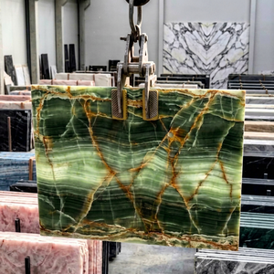 Dalles de marbre onyx vert de luxe polies, translucides et rétroéclairées, en pierre naturelle, pour panneaux muraux, comptoirs et dessus de table - Product Image 1