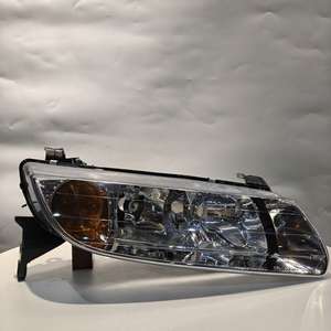 Phare DRL Autolamp pour Saturn Lseries 2000-2002 avec réflecteur ambre, étanche, ABS, 12V-GM2502200/GM2503200 - Product Image 1