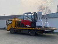 Logistik-Version 24V Lithium-Ionen-Batterie 5,8km/h Geschwindigkeit QET25P 2,5T Geländegängiger Elektrischer Palettenhubwagen