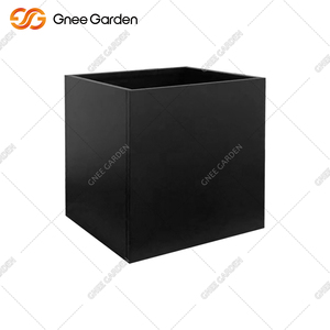Jardinière carrée en fibre de verre noire de 24 pouces, personnalisable, jardin, maison, extérieur, intérieur, style américain, utilisation hôtelière, Gnee GN-PR-084-RTS - Product Image 3